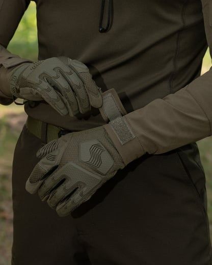 Демісезонний військовий комплект Капелан (сорочка тактична Combat хакі, Штани карго тактичні капелан хакі, Рукавички тактичні Protective хакі, тактична бейсболка military, ремінь хакі) BEZET фото