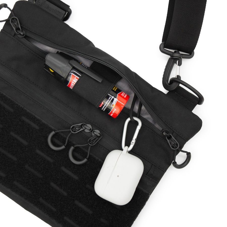 Тактическая сумка через плечо с патч панелью для шеврон Cordura Black HardKit RoKit M фото