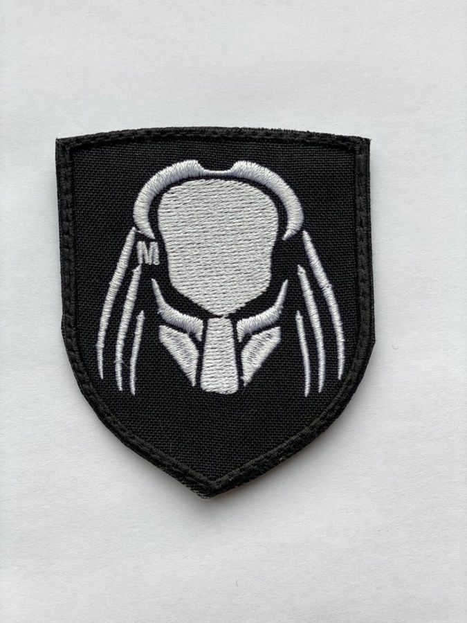 Шеврон-патч Хищник на липучке фото